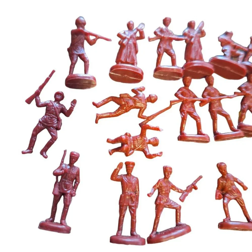 Tank Game Replacement Men Soldiers Red Pieces Parts 1975 War Strategy‎ Small